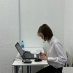 Куда поступить ребенку после 9 класса: медицинский, педагогический или экономический колледж?